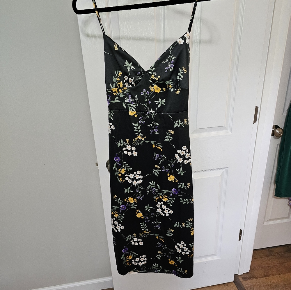XS - PINK ROSE - BLACK FLORAL DRESS